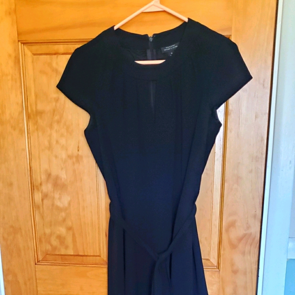 Gorgeous Tahari LBD